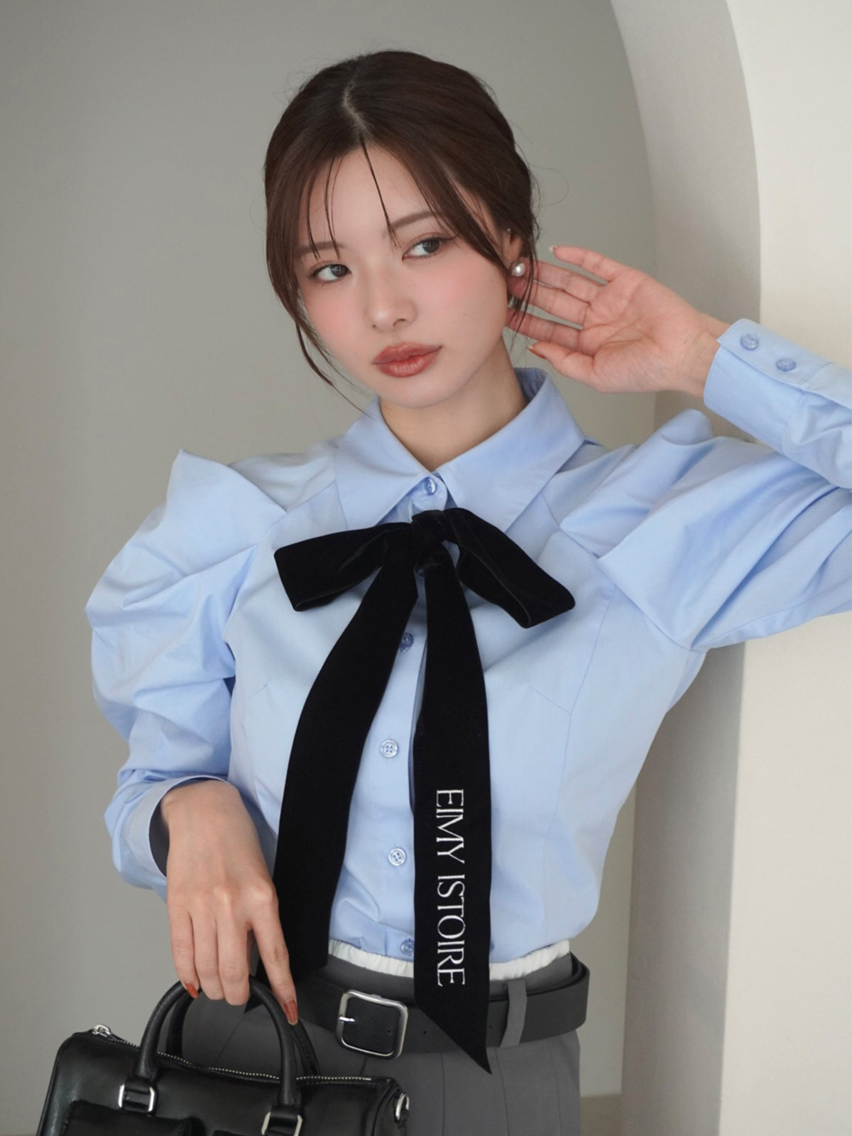 eimy istoire ベルベットリボンロゴシャツ ベルベットリボンロゴシャツ