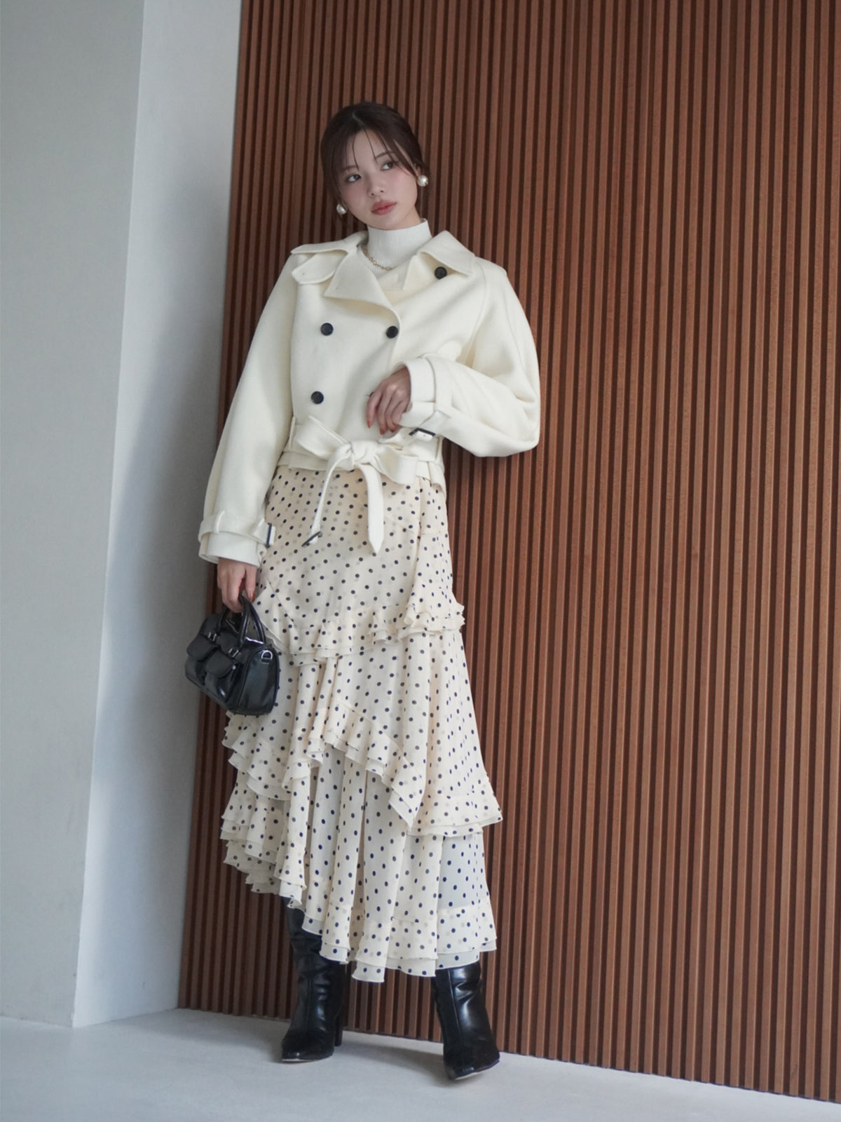 MODEL:165cm／COLOR:IVORY／SIZE:36