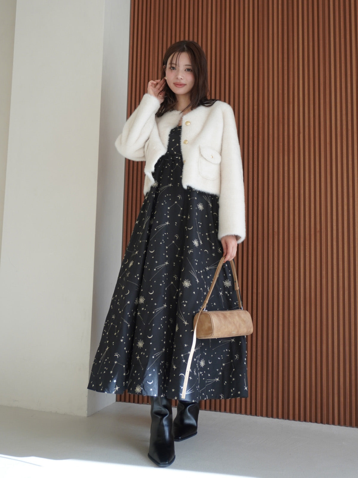 ゴールドボタンフェイクファージャケット