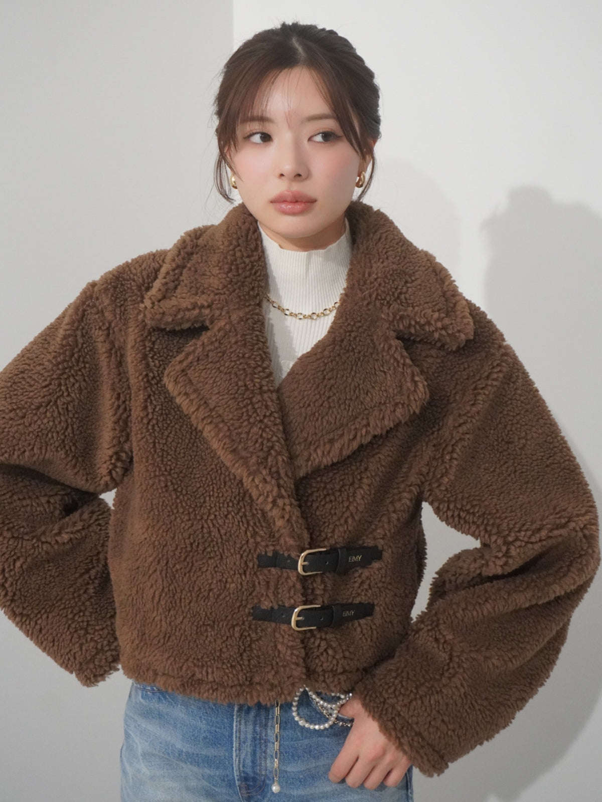 ベルトディテールボアショートコート