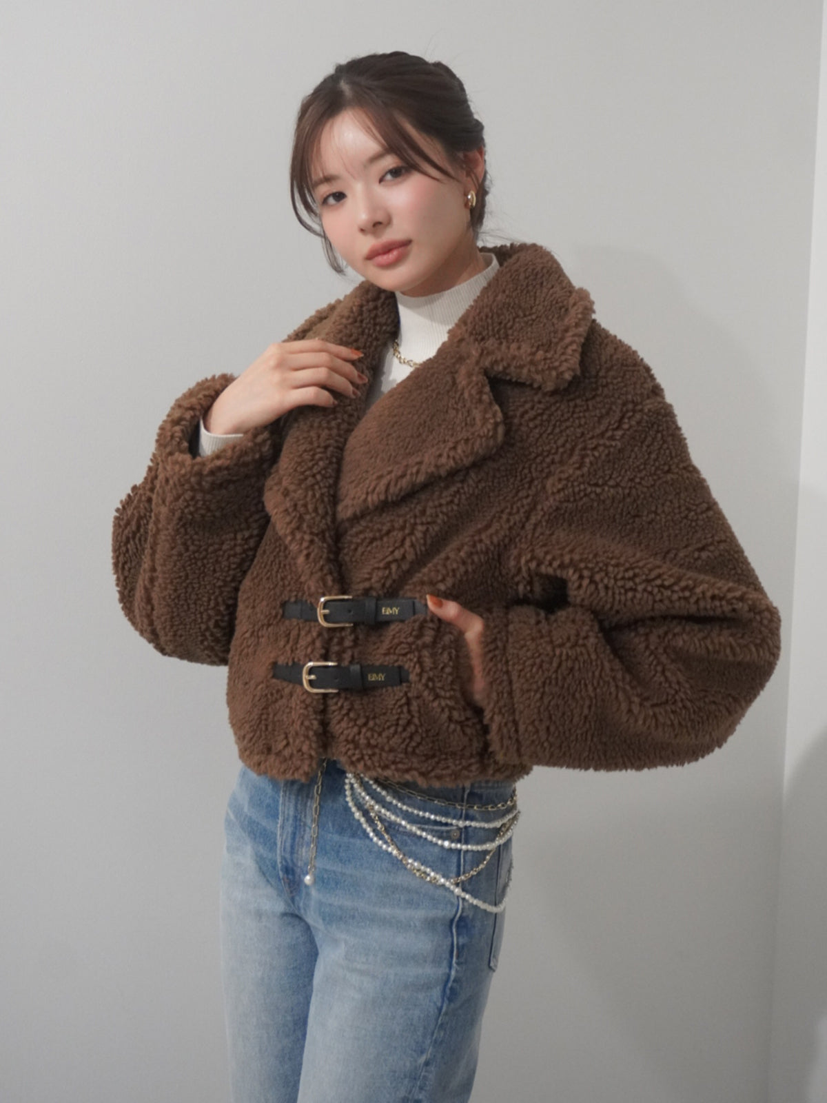 ベルトディテールボアショートコート