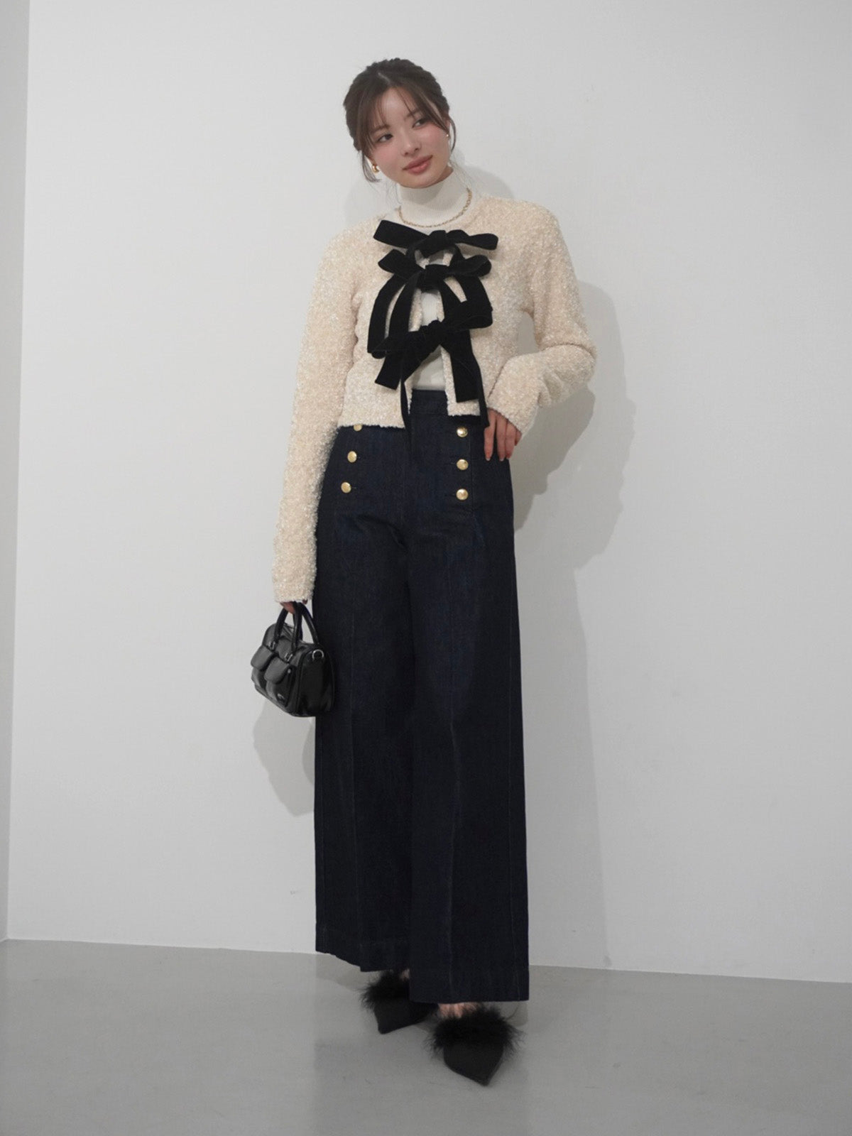 MODEL:165cm／COLOR:BLACK／SIZE:M