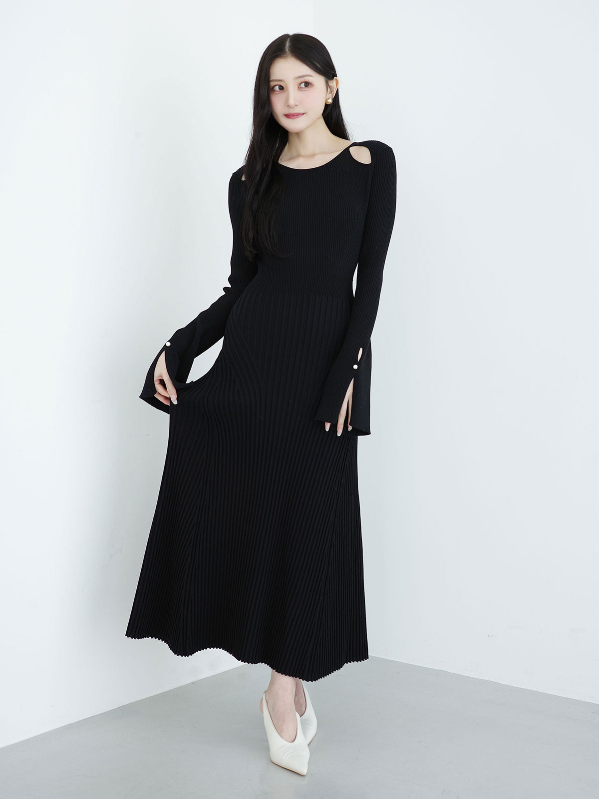 リブニットフレアワンピース