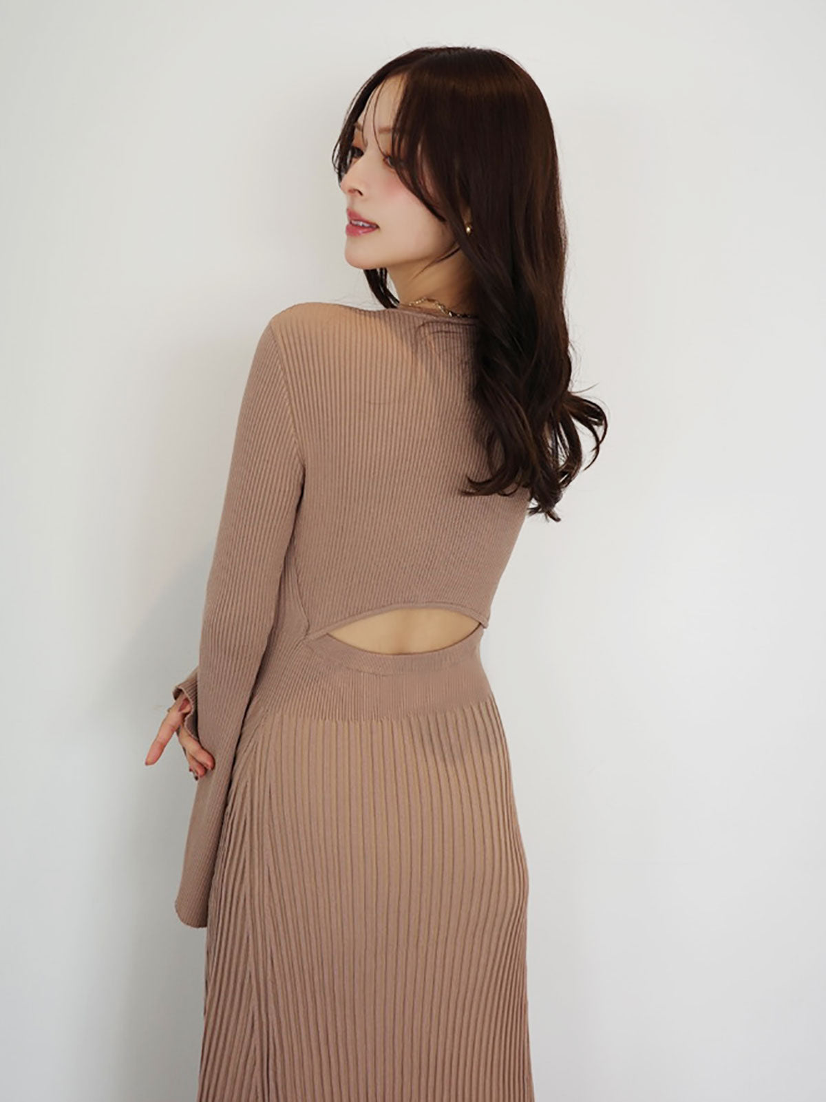 リブニットフレアワンピース