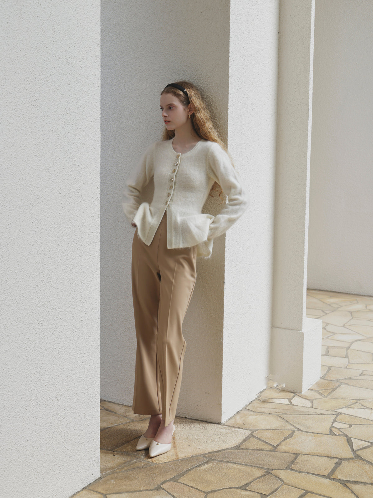 BELL SILHOUETTE PANTS