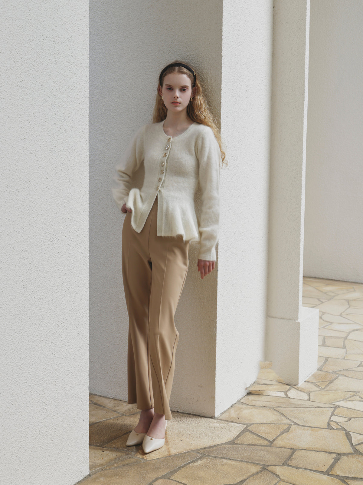 BELL SILHOUETTE PANTS