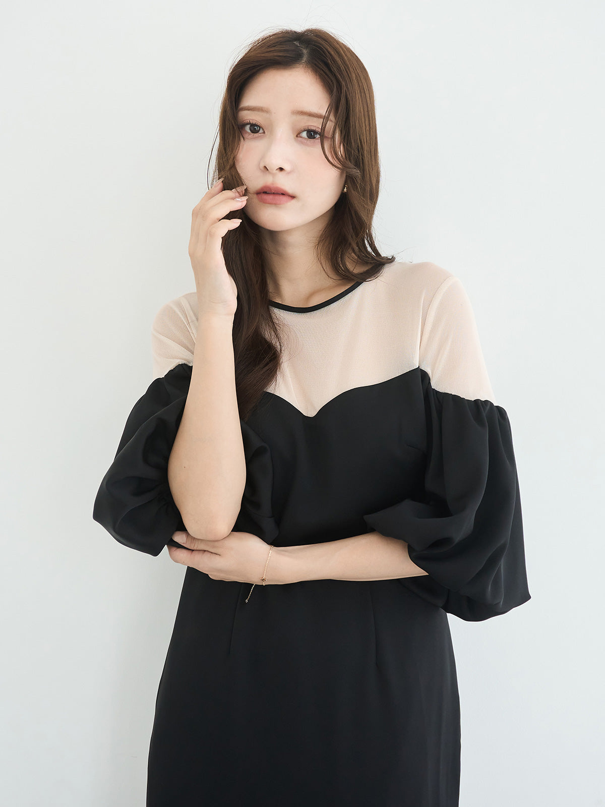 バルーンスリーブチュールパネルドレス