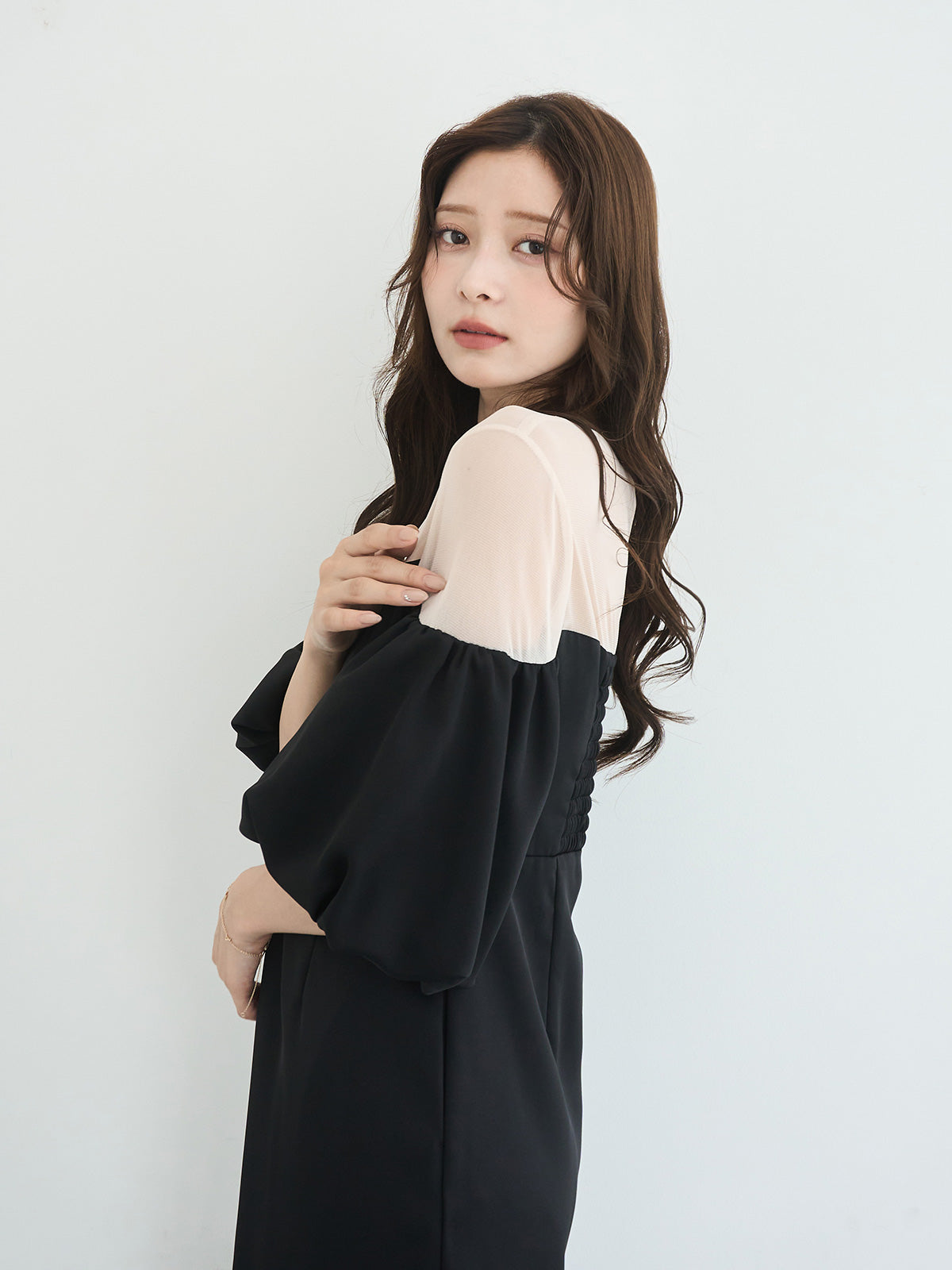 バルーンスリーブチュールパネルドレス