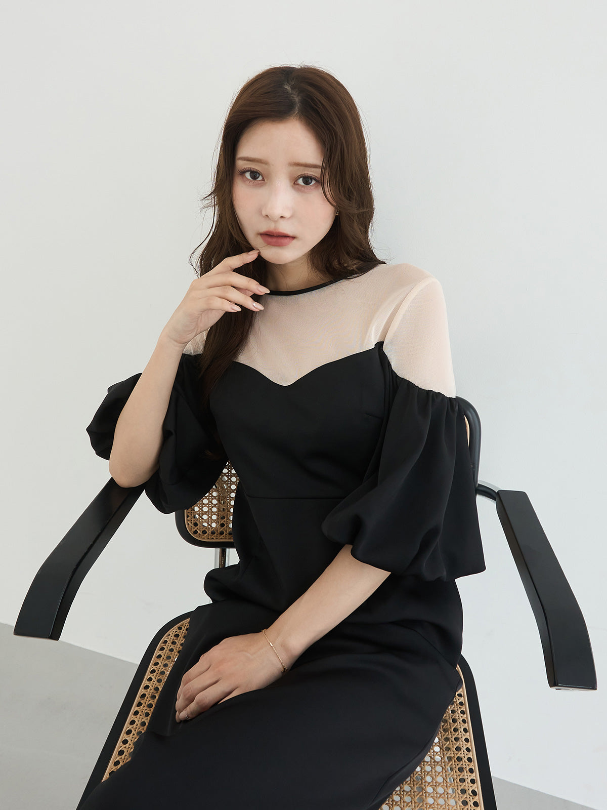 バルーンスリーブチュールパネルドレス