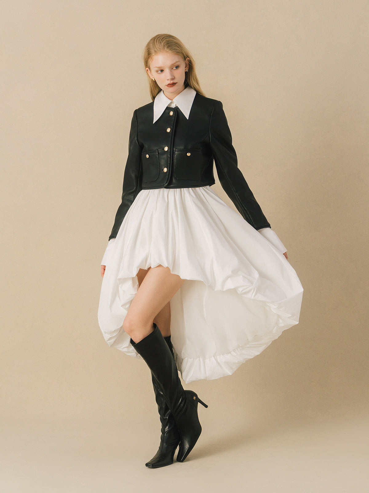 MODEL:174cm／COLOR:WHITE／SIZE:36(S)