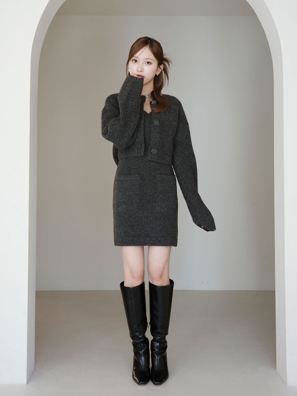 MODEL:163cm／COLOR:GREY／SIZE:F