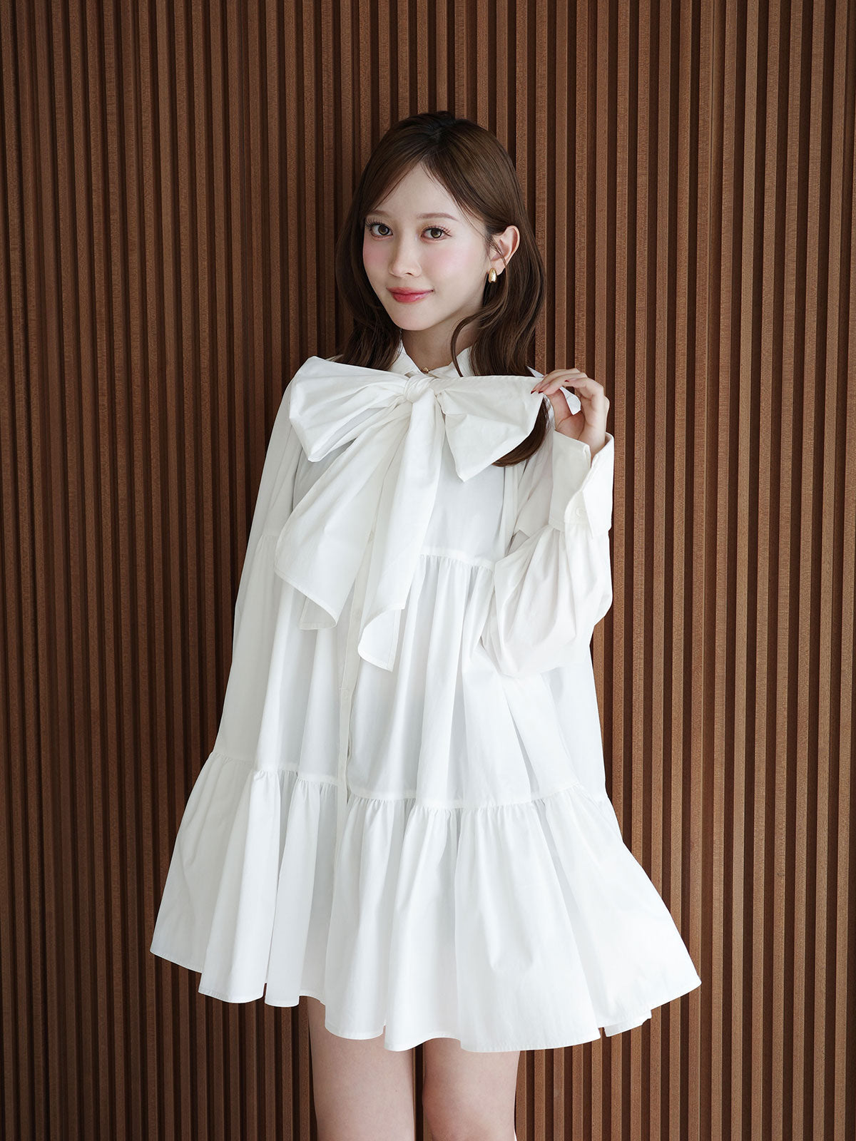 【即日発送】pium ティアードフリルミニワンピース ホワイト ティアードフリル長袖ミニワンピース – pium