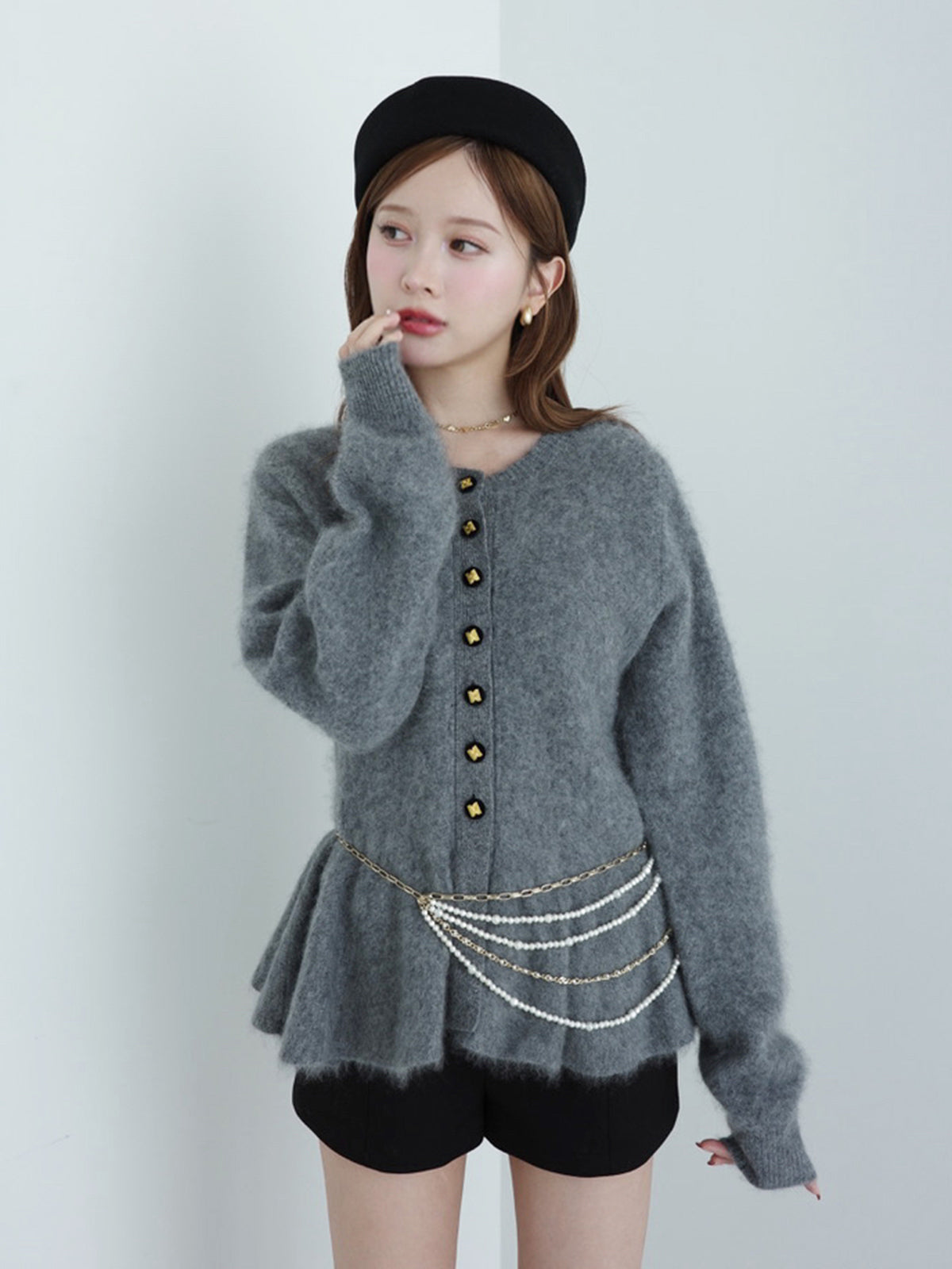 MODEL:163cm／COLOR:GREY／SIZE:F