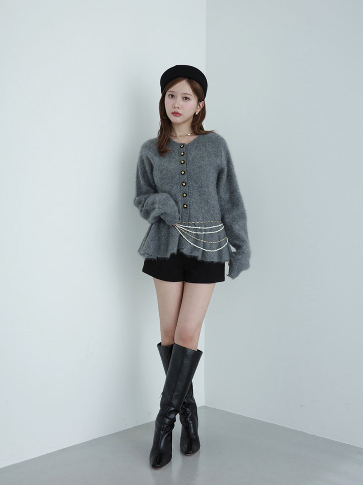 ウール起毛ペプラムニットカーディガン