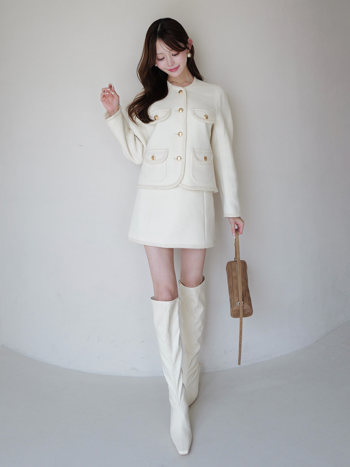 MODEL:163cm／COLOR:IVORY／SIZE:36(S)