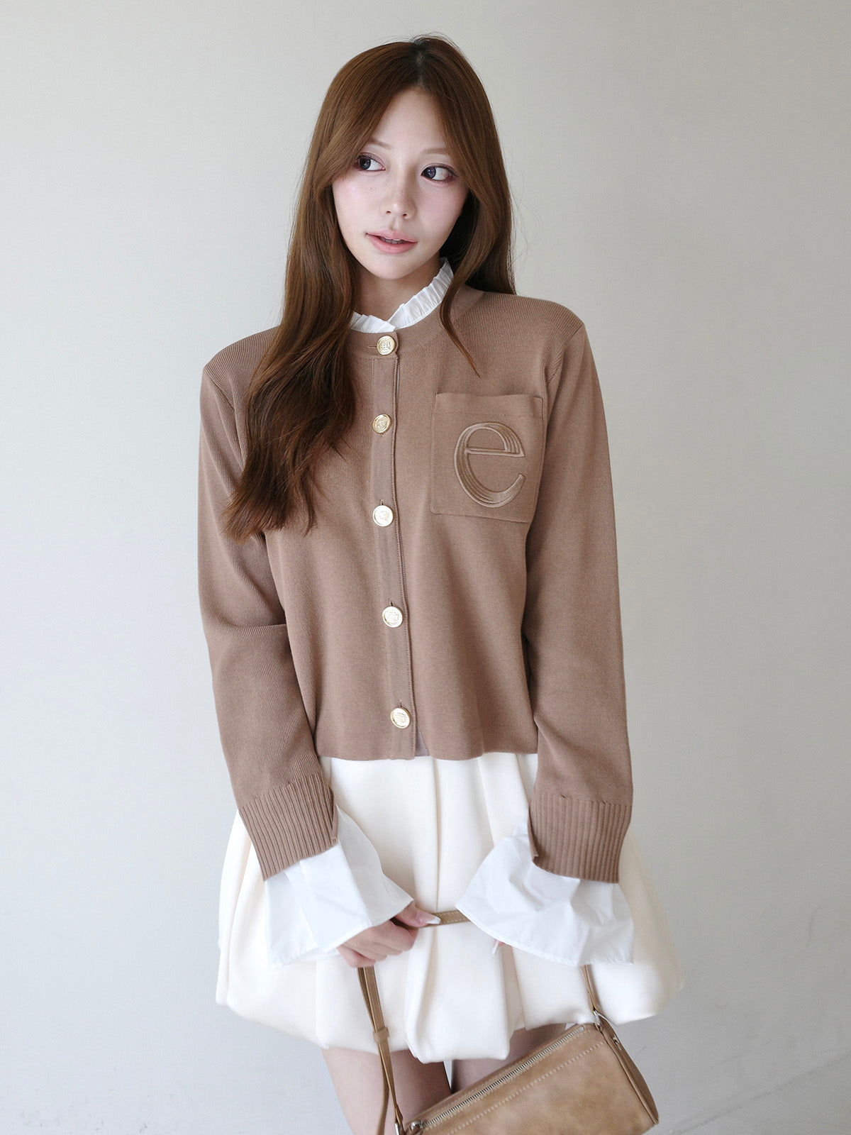 MODEL:160cm／COLOR:CAMEL／SIZE:F