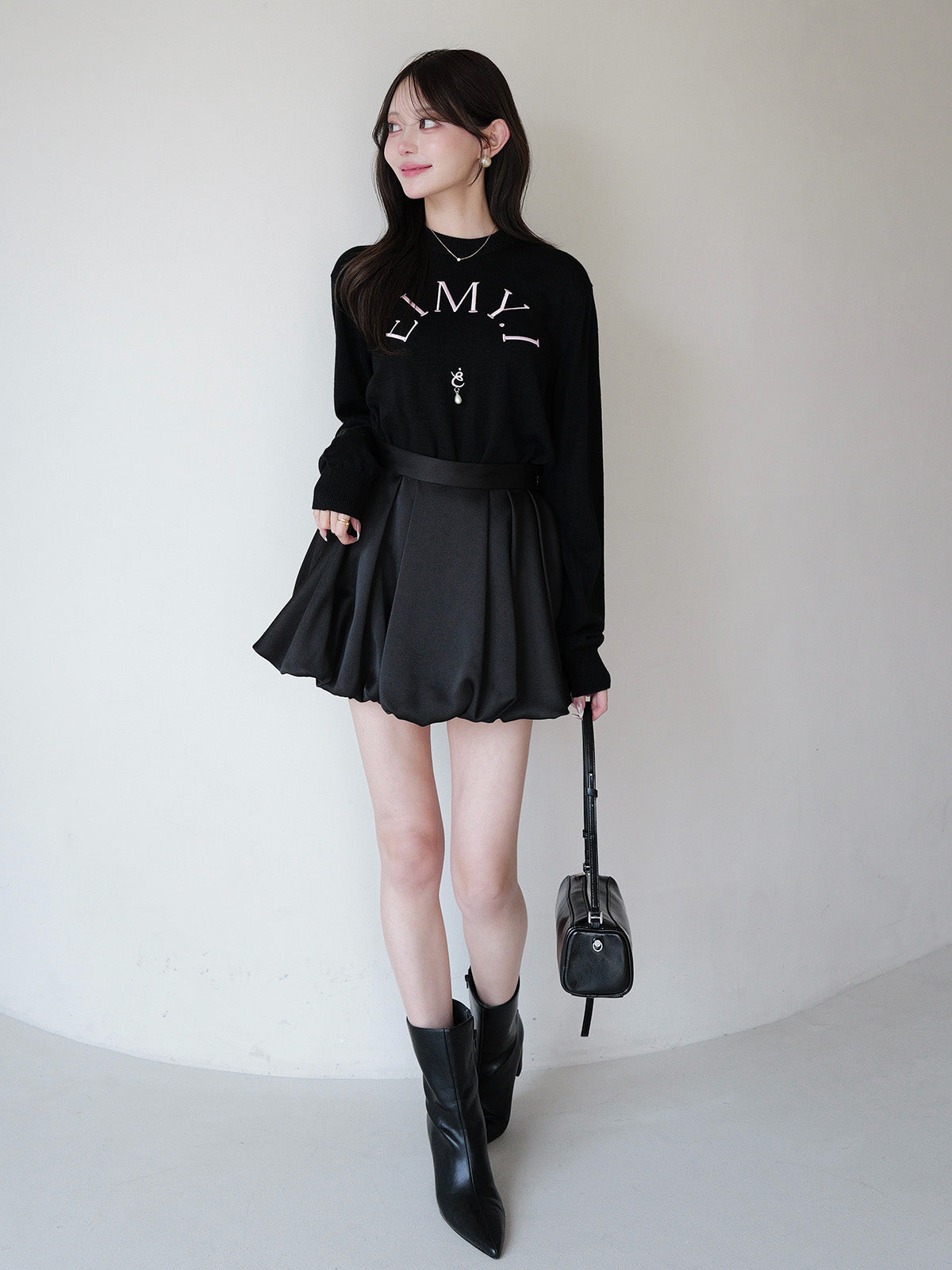 EIMY LOGO KNIT TOPS