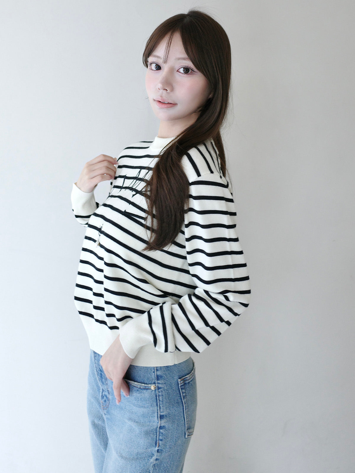 EIMY LOGO KNIT TOPS