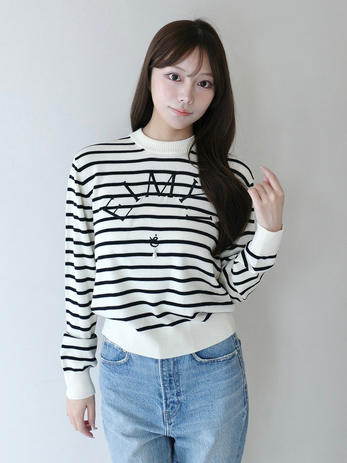 MODEL:160cm／COLOR:BORDER／SIZE:F