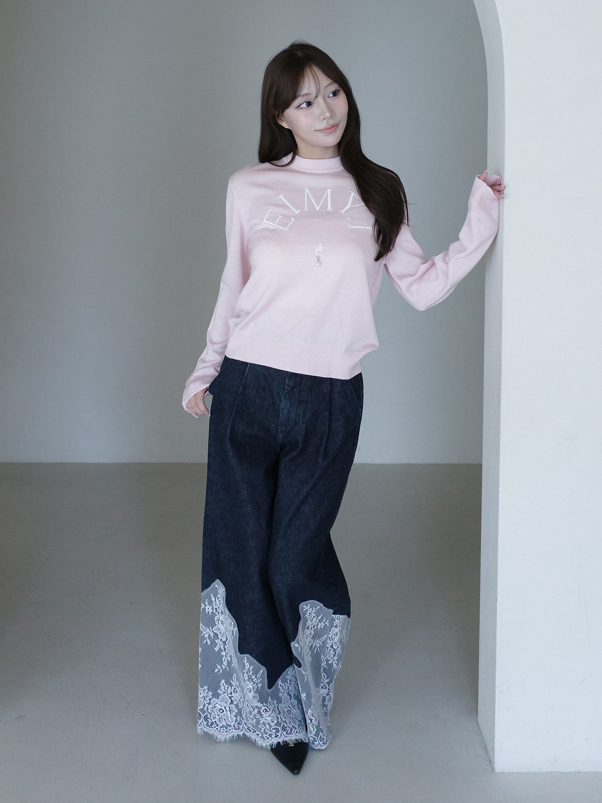 EIMY LOGO KNIT TOPS