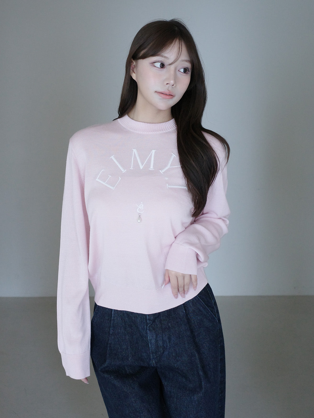 EIMY LOGO KNIT TOPS