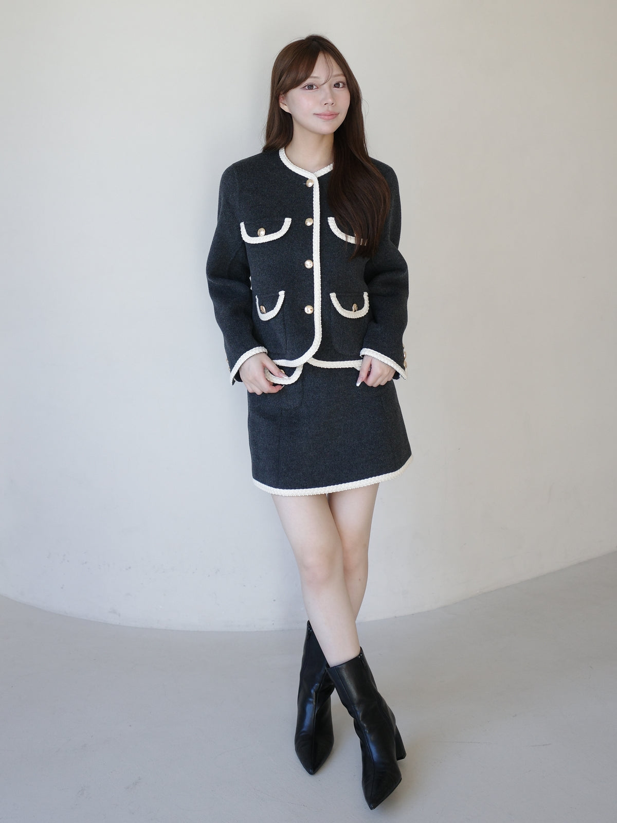 EM GOLD BUTTON WOOL COAT