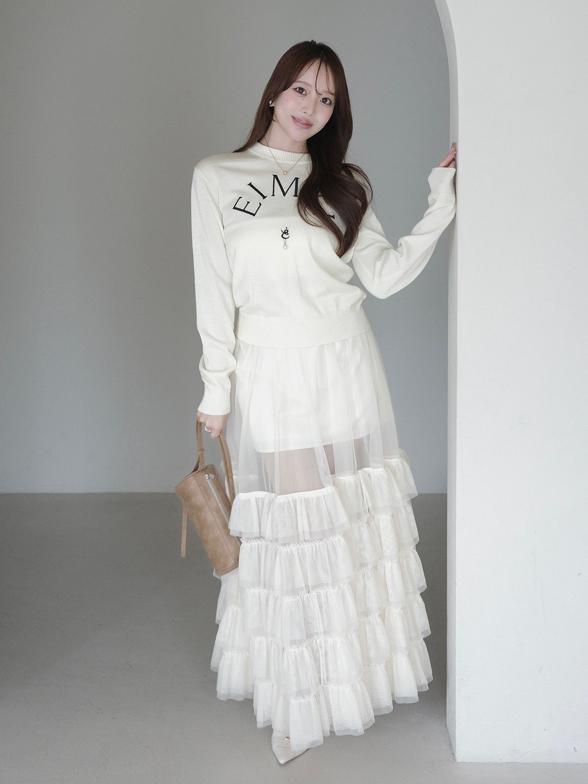 EIMY LOGO KNIT TOPS