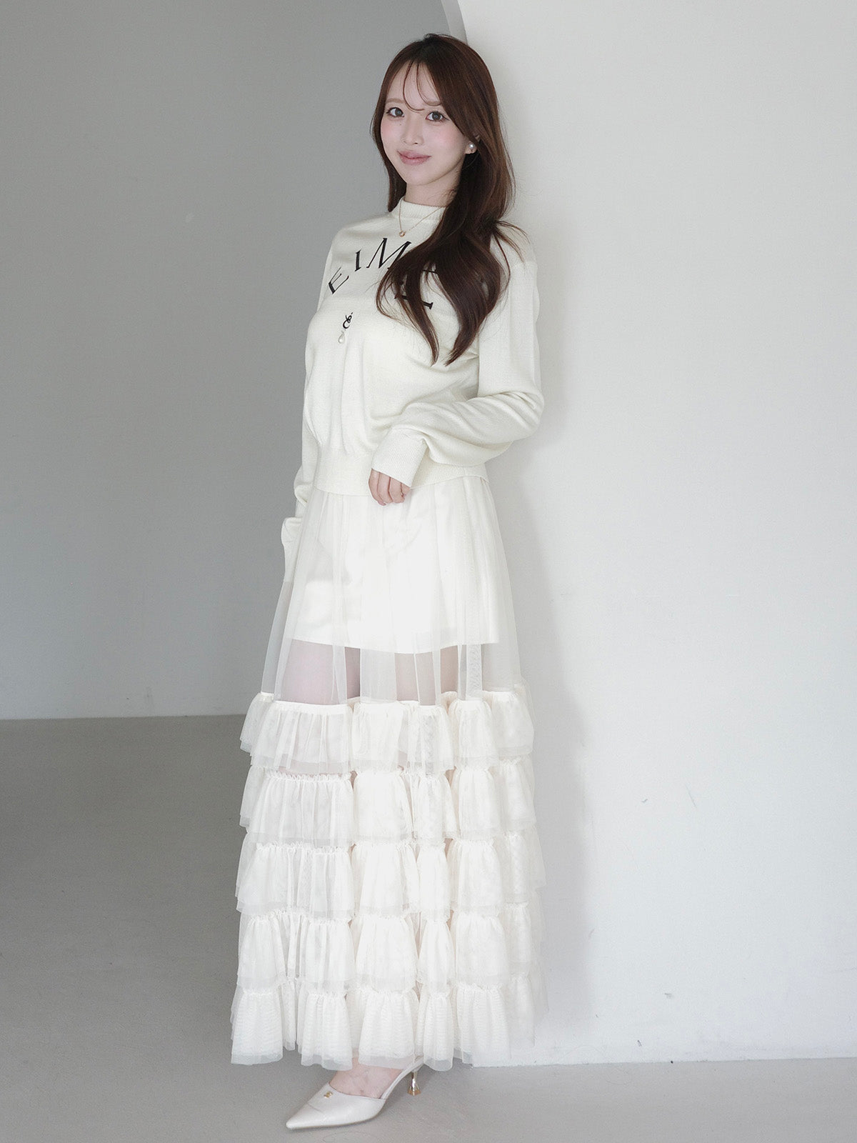 EIMY LOGO KNIT TOPS