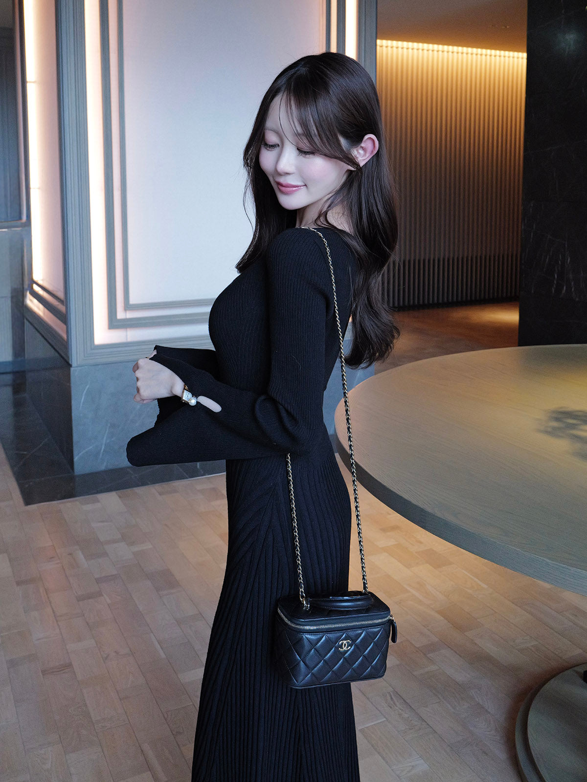 FLARE KNIT DRESS
