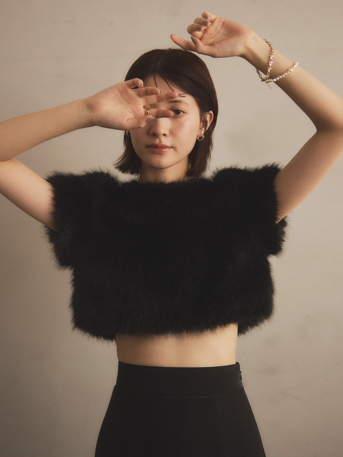 MODEL:166cm／COLOR:BLACK／SIZE:F