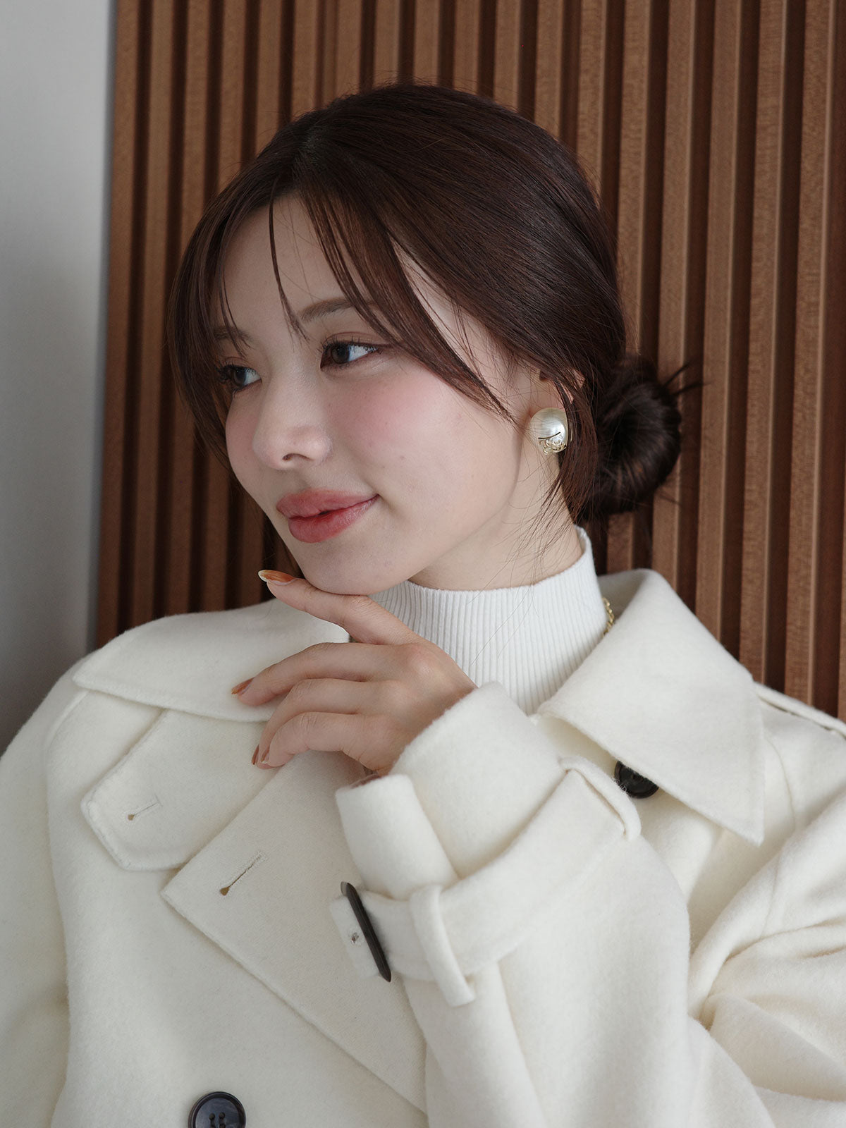 ロゴチャームパールピアス