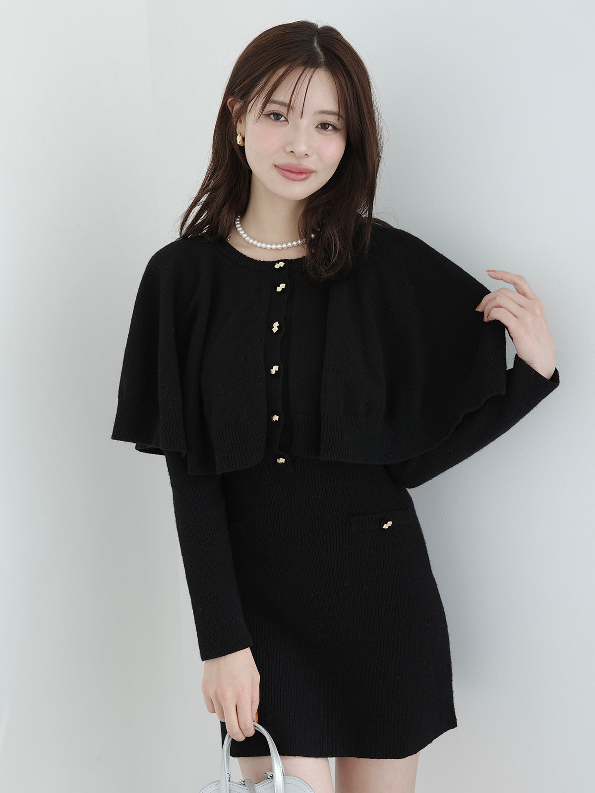 MODEL:165cm／COLOR:BLACK／SIZE:F