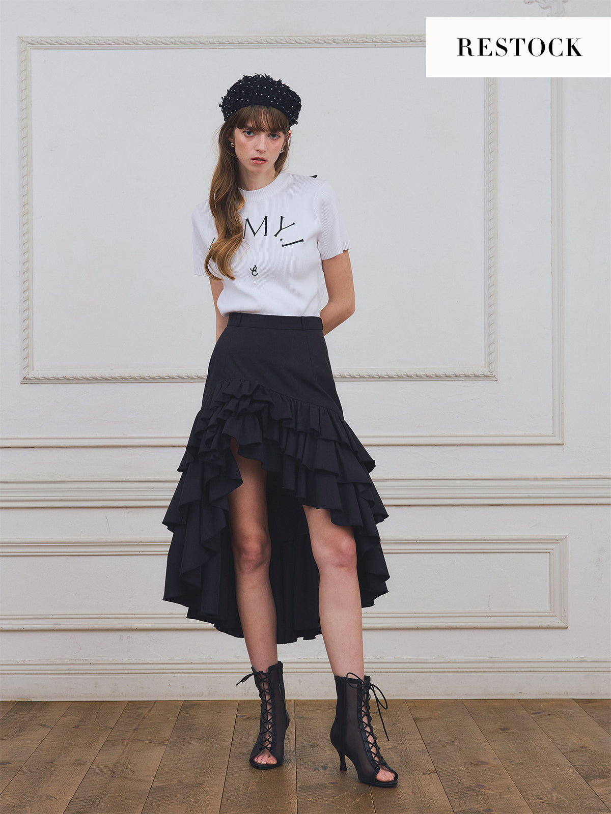 MODEL:174cm／COLOR:BLACK／SIZE:36