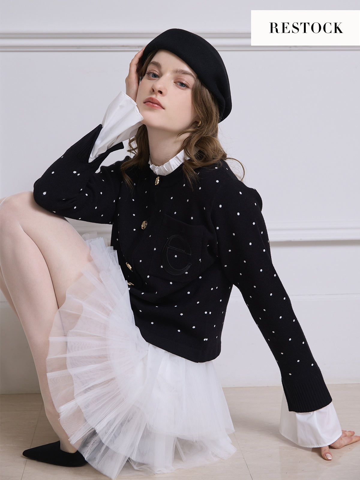 MODEL:170cm／COLOR:DOT BLACK／SIZE:F