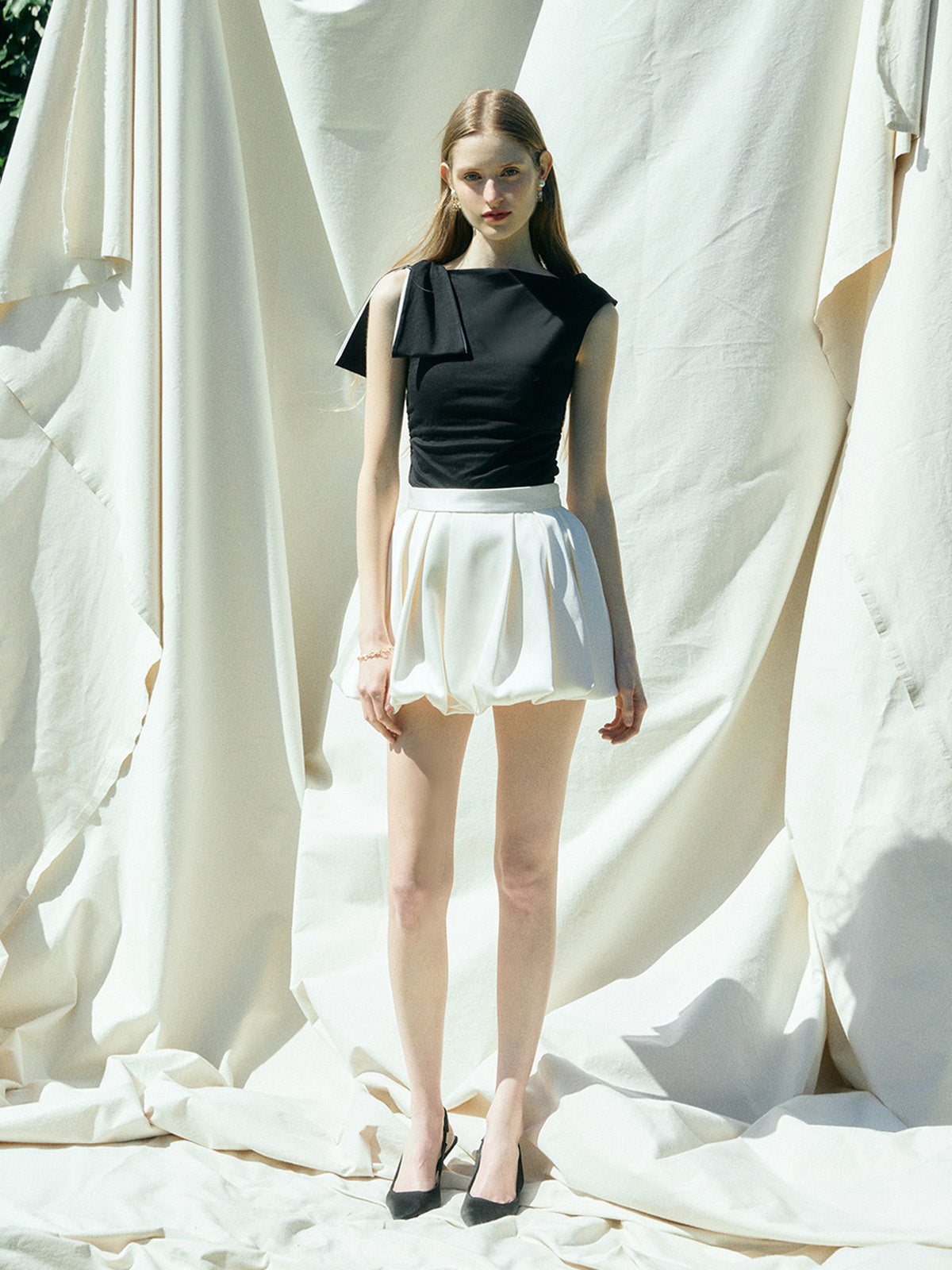 MODEL:178cm／COLOR:BLACK／SIZE:F