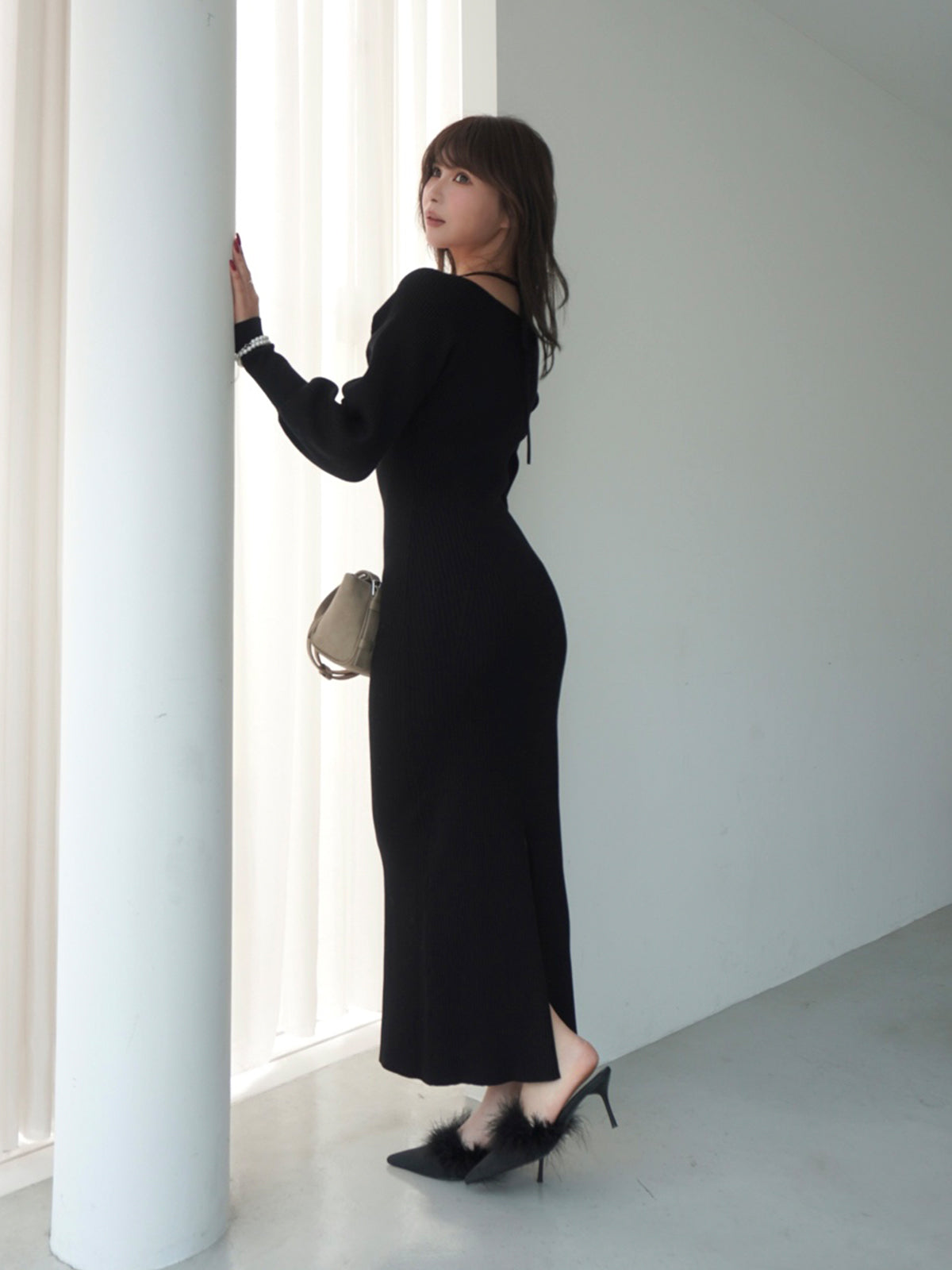 フロントロゴリブニットワンピース