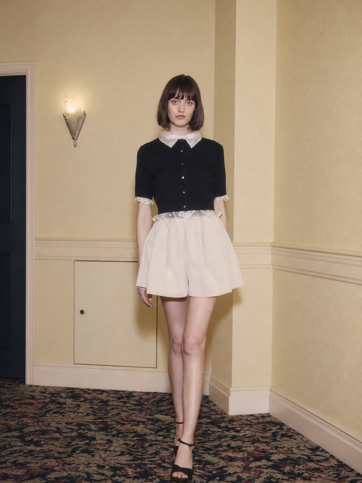 SIGN COLLAR CARDIGAN