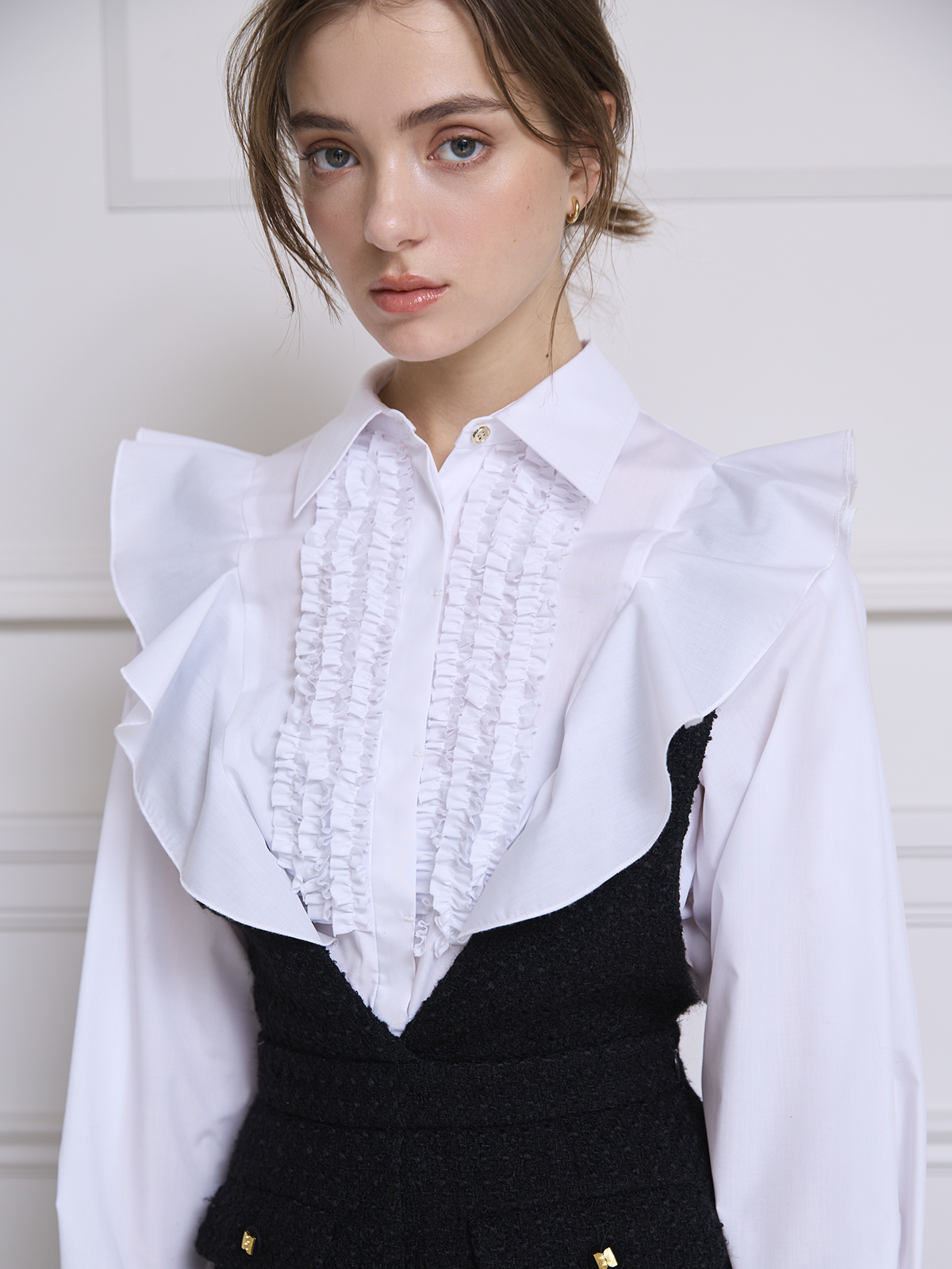 MODEL:175cm／COLOR:WHITE／SIZE:F