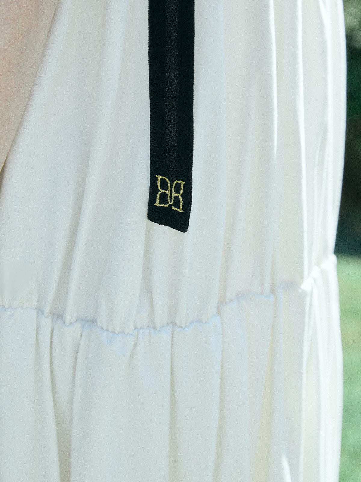 RIBBON SHOULDER CUT DRESS