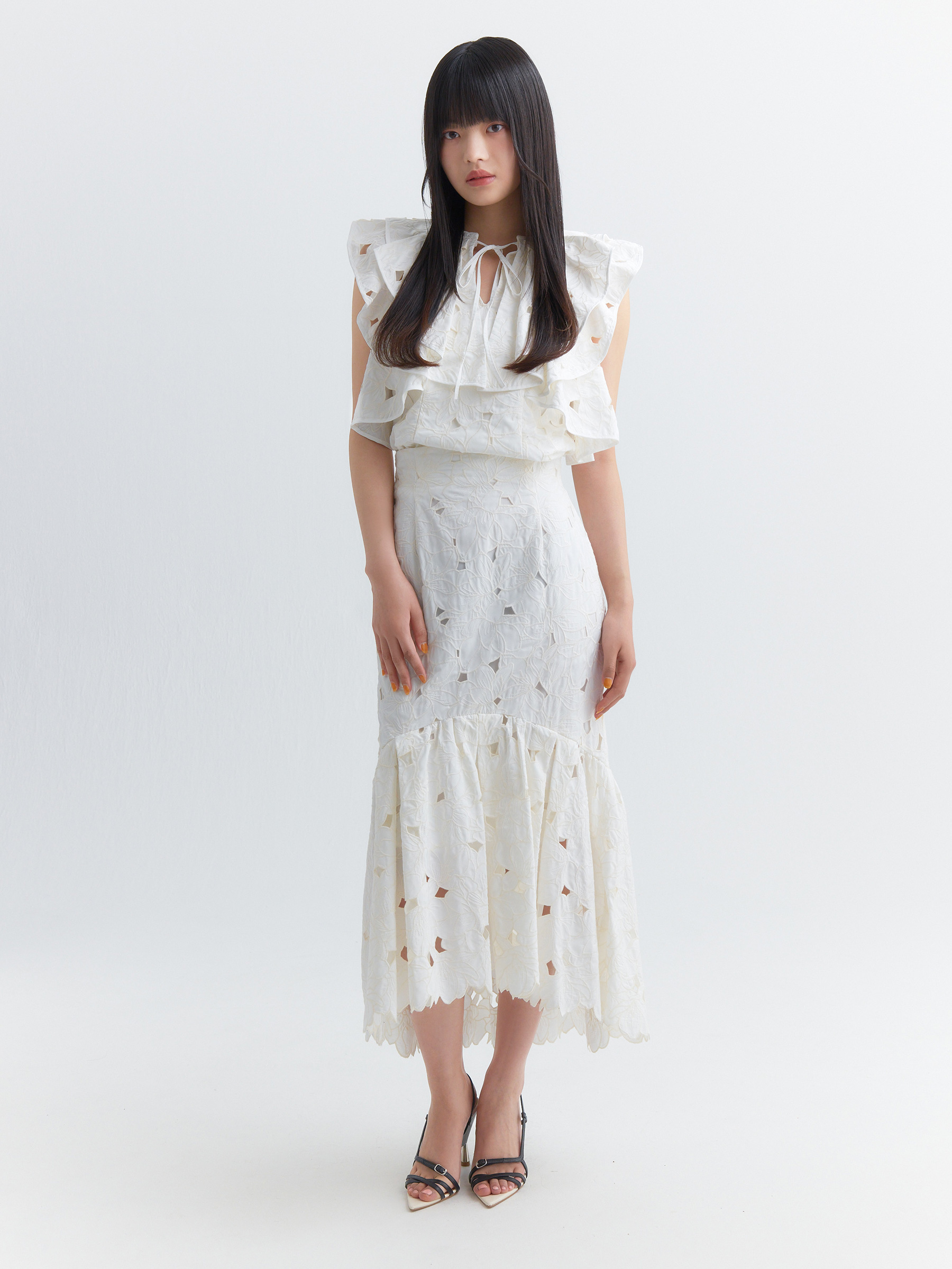 flower embroideryマーメイドスカート(S WHITE): BOTTOMS