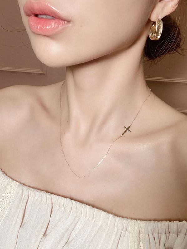 K10 crossed necklace