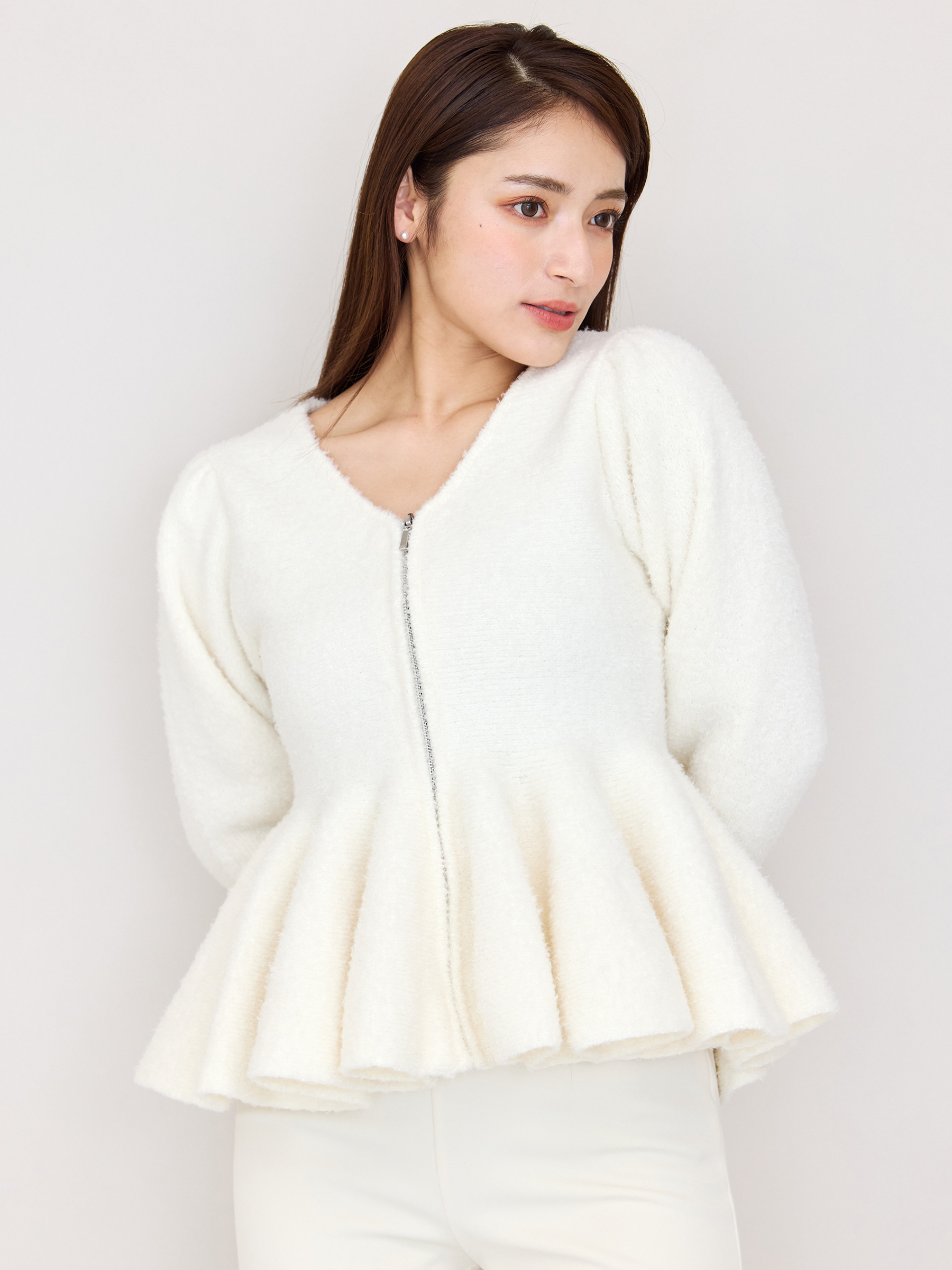 ペプラムジッププルオーバー(F IVORY): TOPS